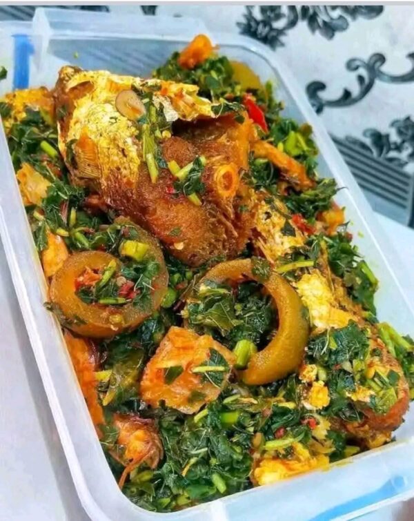 Jollof rice with chicken and extra plantain - Image 7